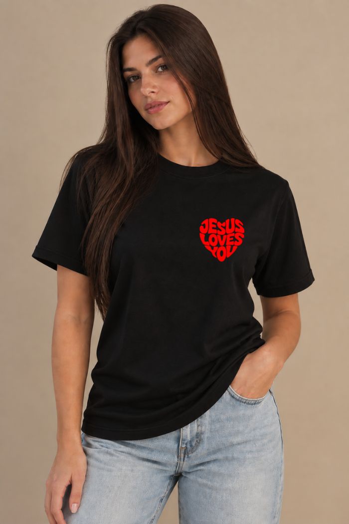 Camiseta Regular Fit GOD HEAVY™ - Jesus Loves You