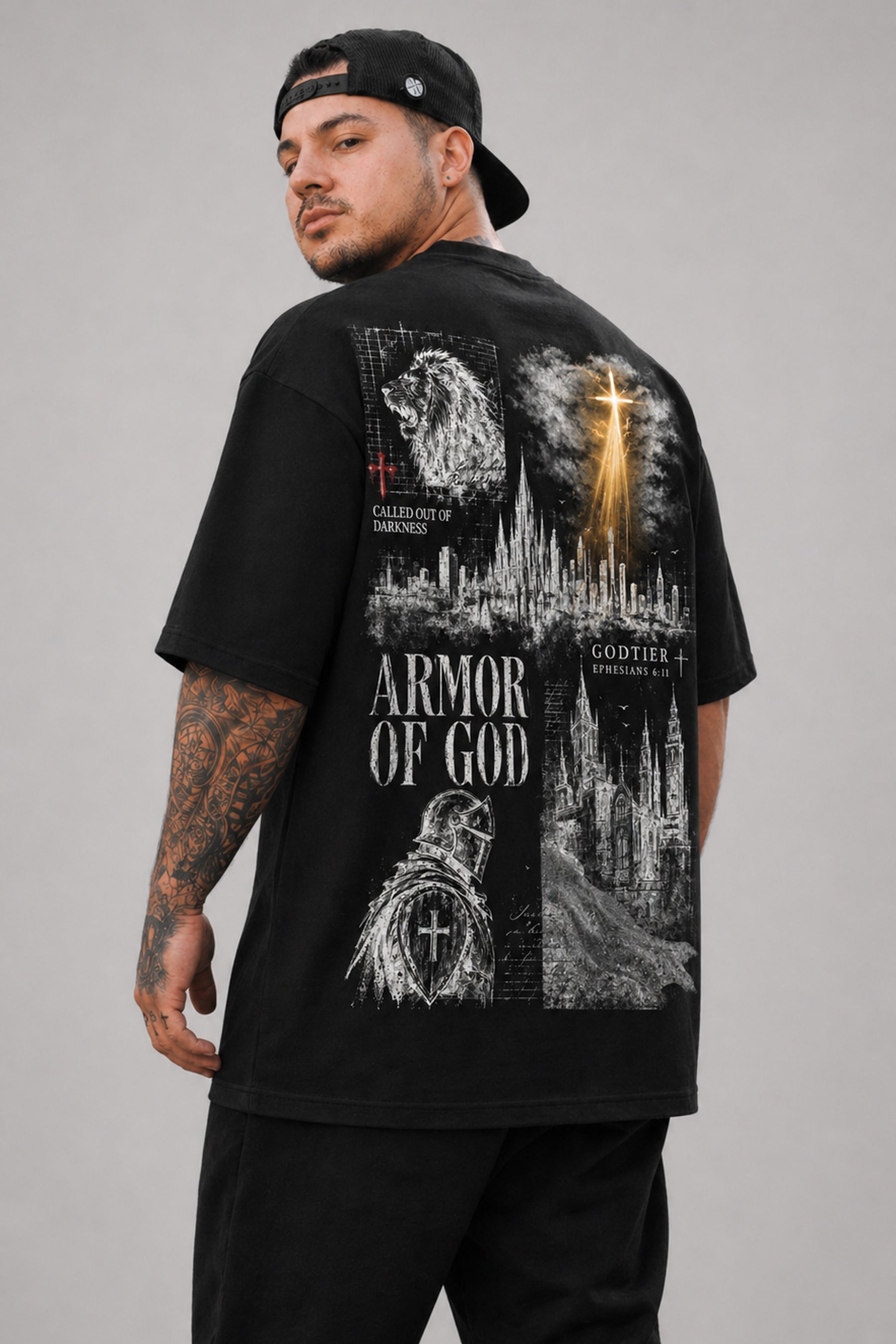 Camiseta oversized GODTIER estampa Armadura de Deus — foto 2