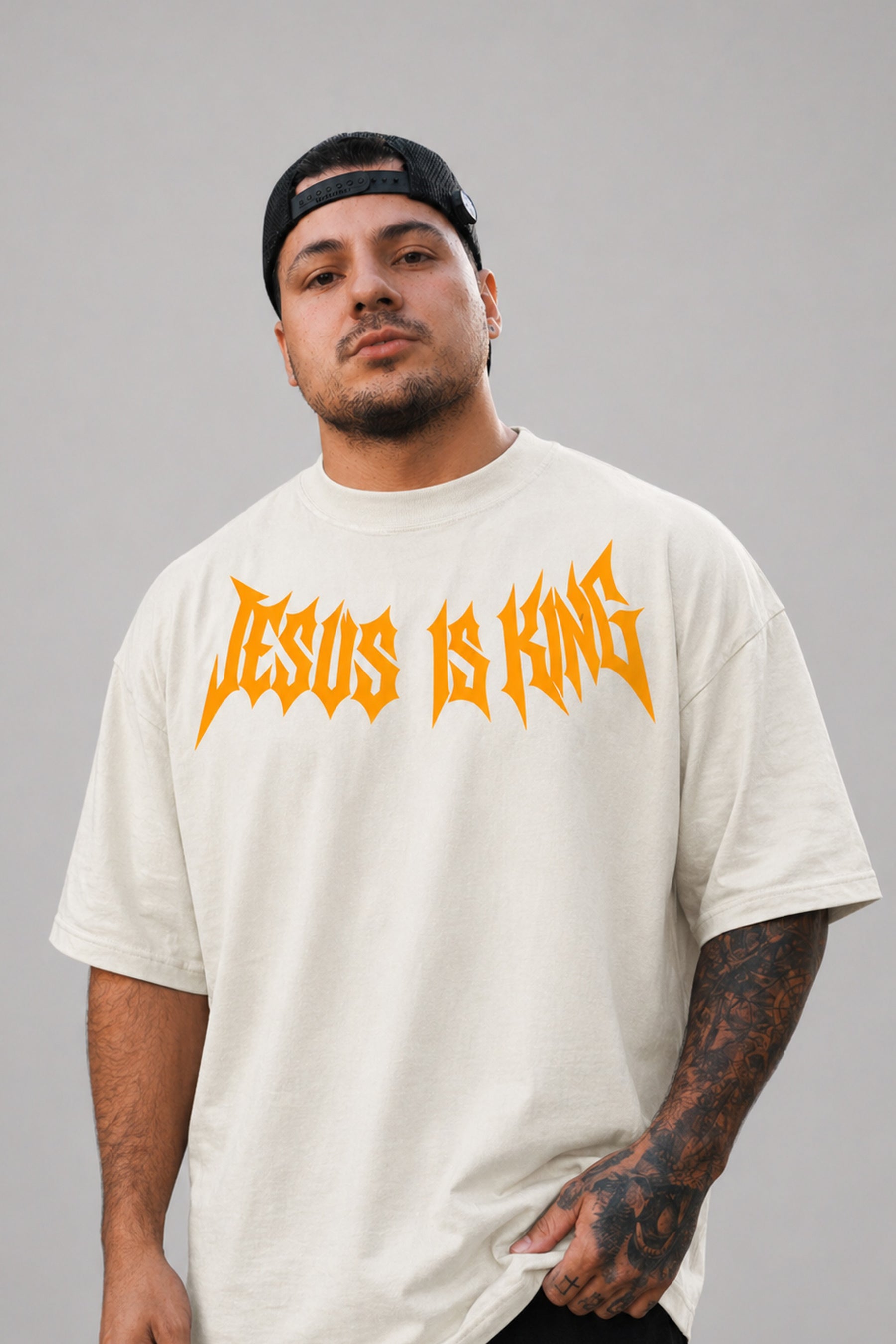 Camiseta oversized GODTIER estampa Jesus is King Arco — foto 2