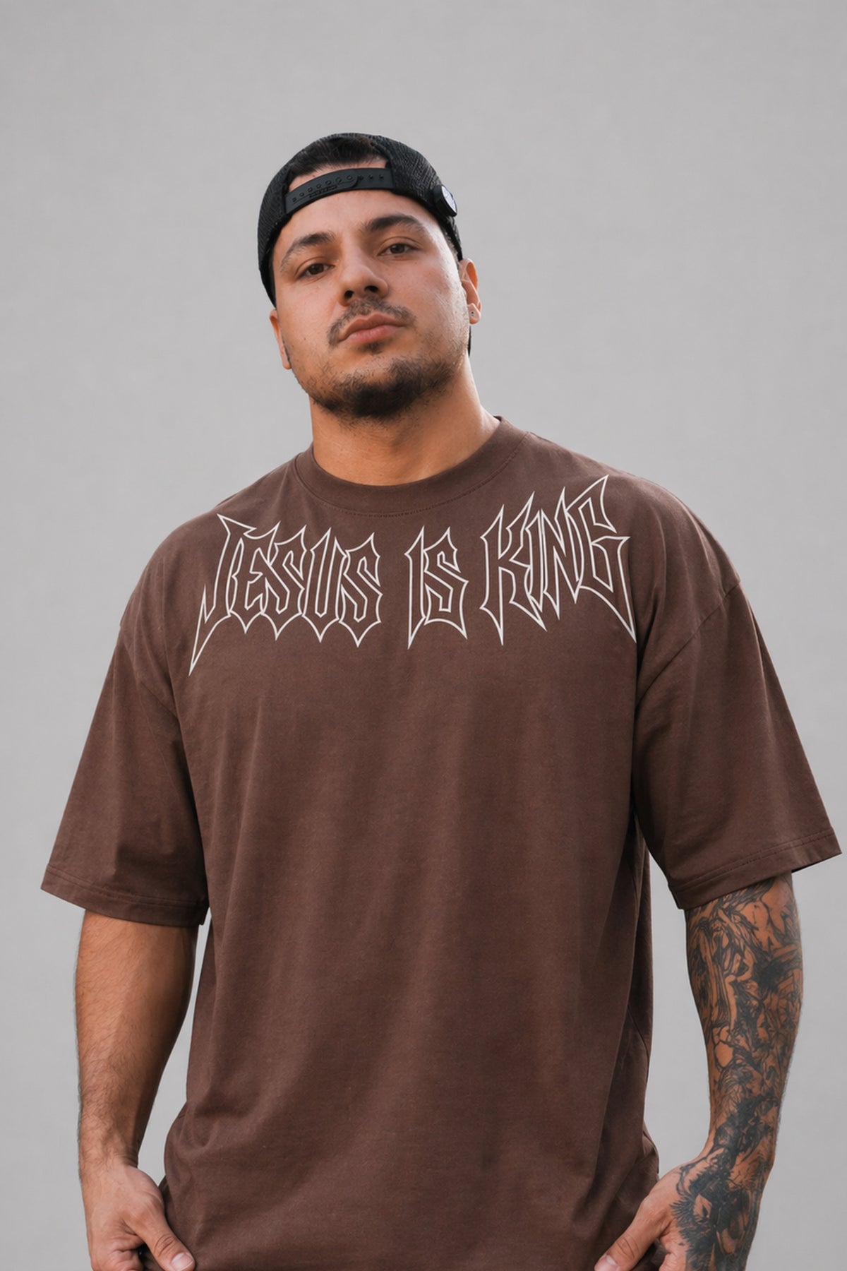 Oversized - Jesus is King Escrita
